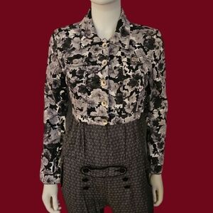 3/$30 AUTHENTIC 579 JEANSWEAR Floral Camouflage Midriff Cropped Festival Jacket